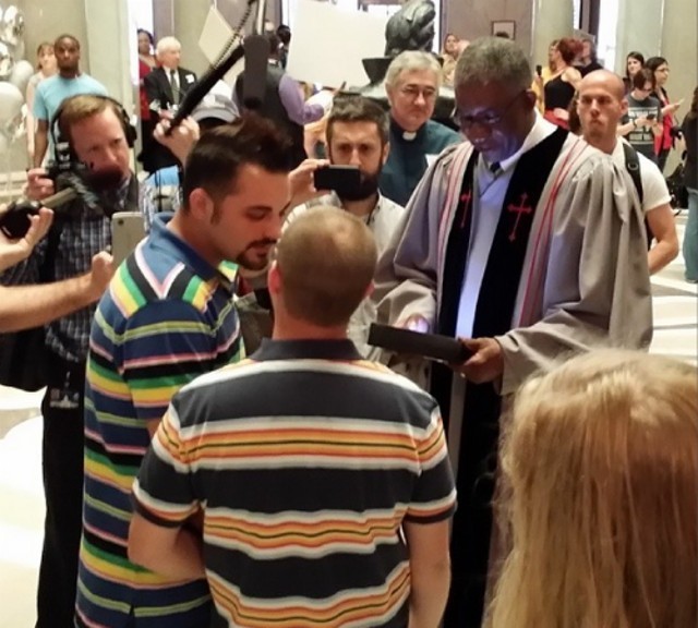 Photos: They Are Marrying In Little Rock Arkansas This Morning!
