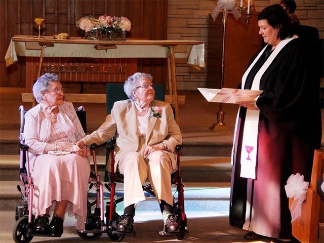 Iowa women in love for 72 years finally wed